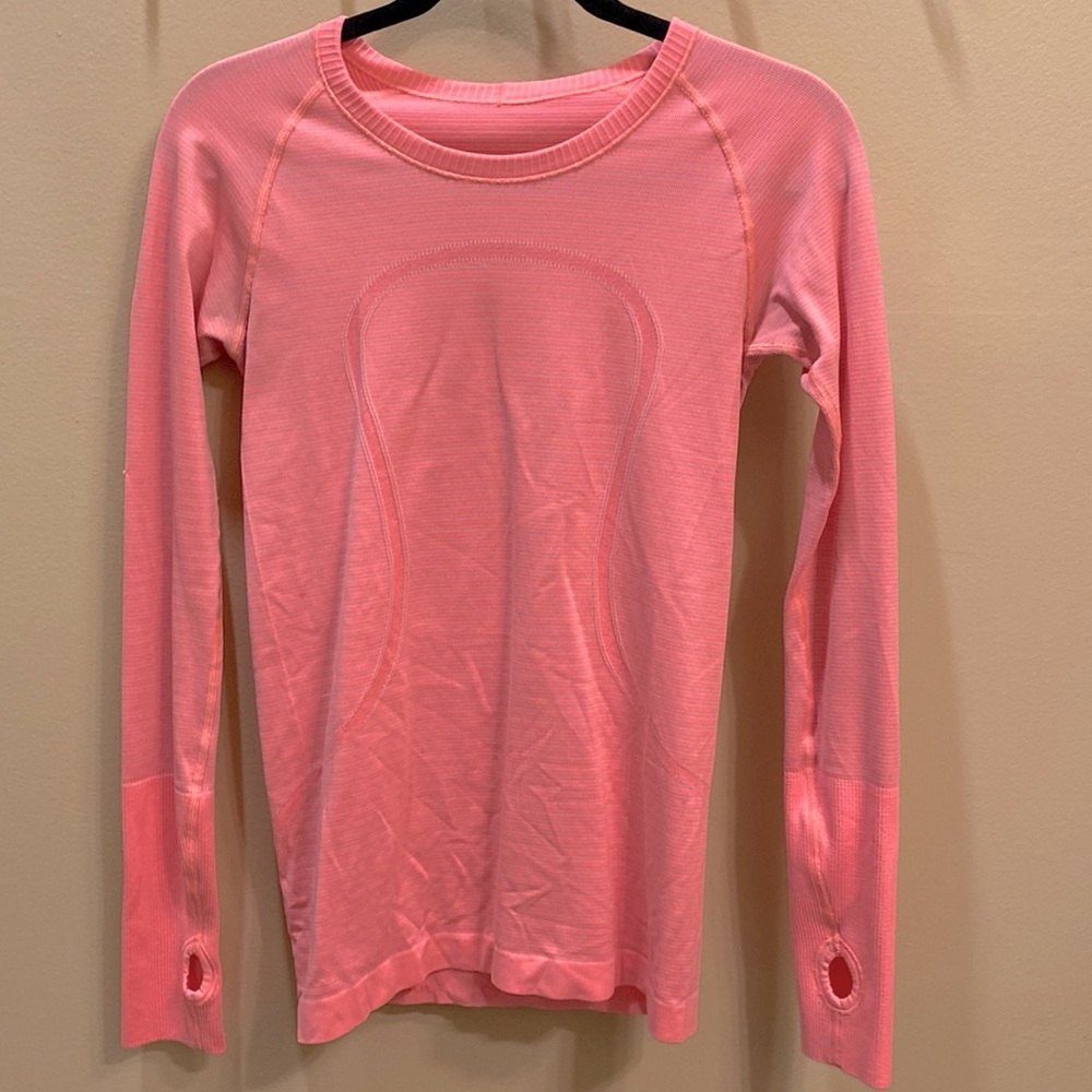 Lululemon long sleeve shirt. Size Small